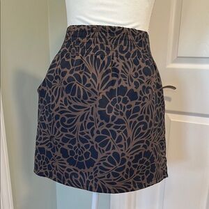 GAP Navy Blue and Mauve Floral Mini Skirt - Small